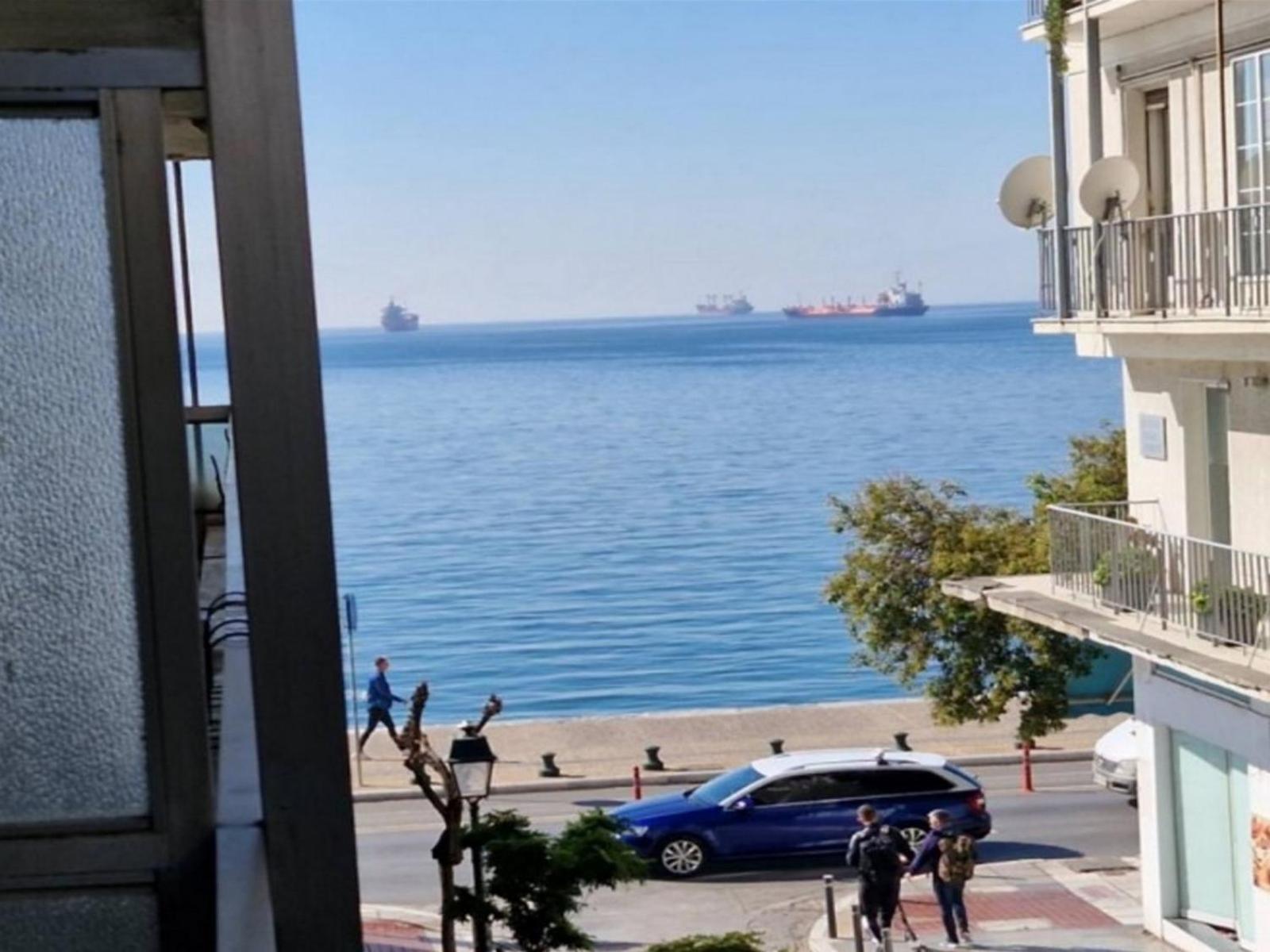 Master1 Seaside Lux Apartment Салоники Экстерьер фото